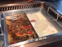 -老牌坊云南鱼豆花火锅(哈西万达店)