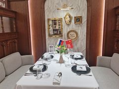 -马克西姆俄罗斯餐厅(通亚街店)