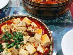 -乡土特色.冷锅鱼.牦牛肉汤锅