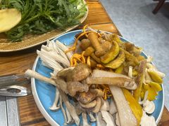 -菌之家·专业纯野生菌火锅·特色炒菌