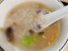 -海大大蒸汽海鲜餐厅·粤菜·特色小炒(欢乐颂店)
