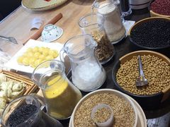 -闯关东东北农家菜(崂山石老人店)