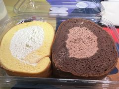 王炸·瑞士卷2.0-红花点心局(护国寺店)