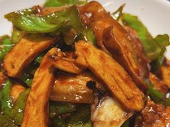 辣椒炒肉-小菜园新徽菜(马鞍山金鹰店)