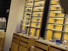 -优医视平价眼镜超市蔡司依视路折扣(小马厂店)