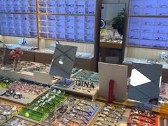 -天空之镜眼镜店蔡司依视路配镜授权零售店(望京颐堤港店)