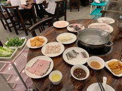 -正能量脆肉鲩火锅