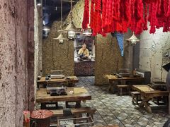 大堂-破瓦寒窑·地摊烤羊排