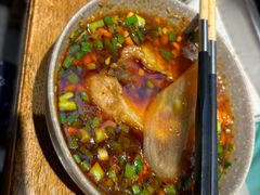 -肖肖酸萝卜鱼火锅(总店)