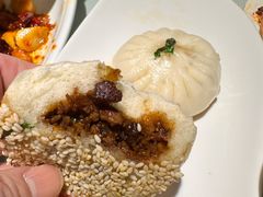 芝麻葱煎包-渝信川菜(西单店)