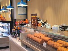 -巴黎贝甜(大宁国际商业广场店)