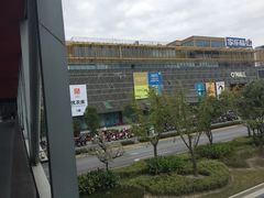 -新田360广场(上海华侨城店)