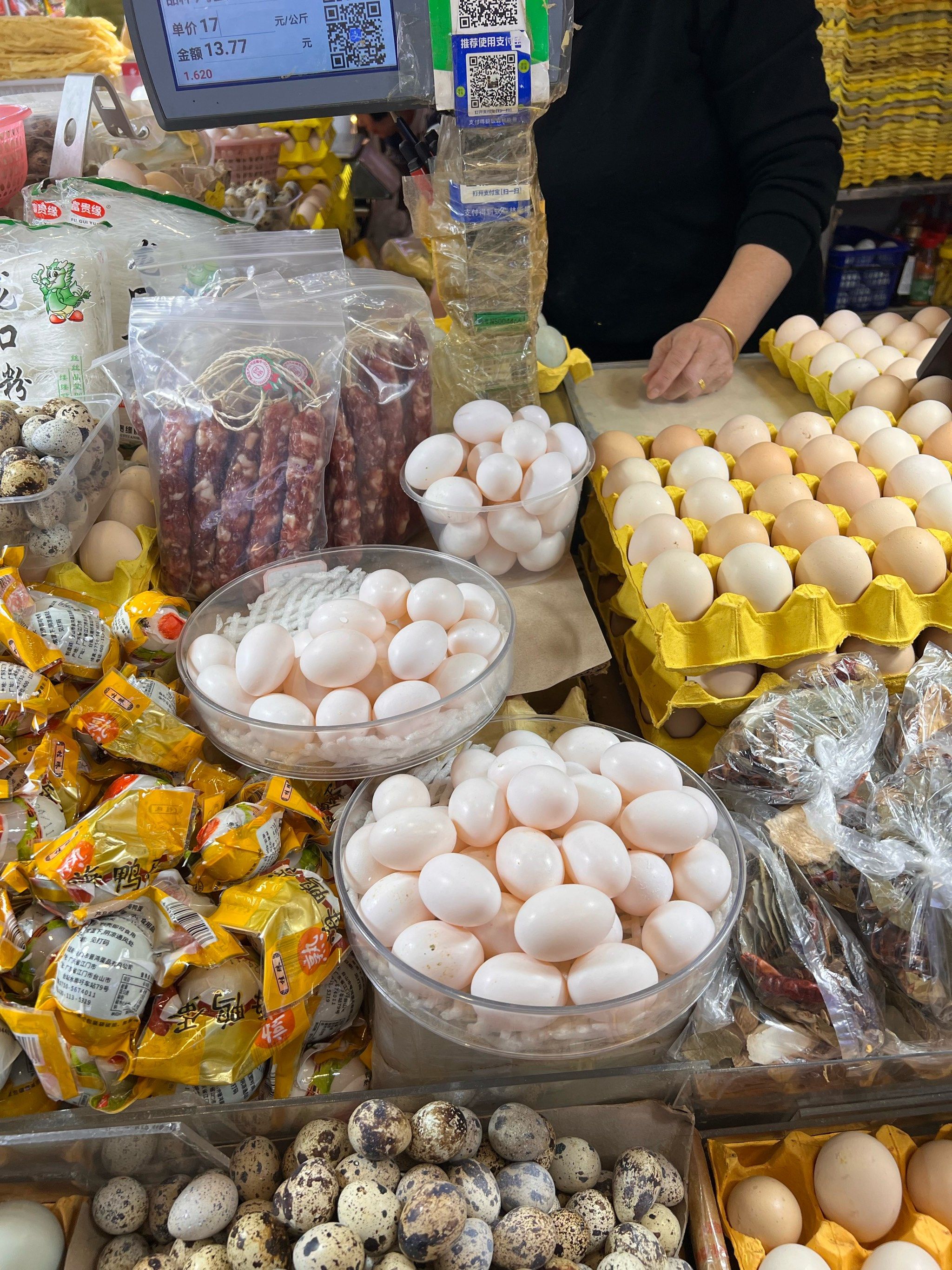 蛇口的蛋类摊位