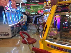 -汤姆熊欢乐世界(滨江店)