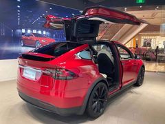 -TESLA 特斯拉(上海太古汇体验店)