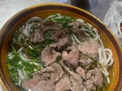 -花溪牛肉粉(八鸽岩店)
