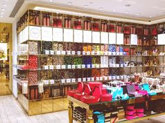 -VENCHI 闻绮(北京国贸商城店)