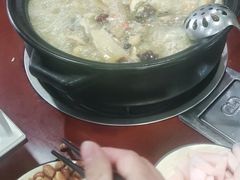 -菌之家·专业纯野生菌火锅·特色炒菌