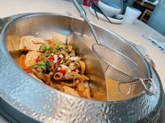 -左庭右院鲜牛肉火锅(浦江欢乐颂店)