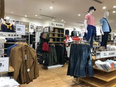 -优衣库(郑州丹尼斯大卫城店)