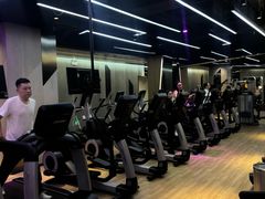 -威克健身游泳(万菱汇店)