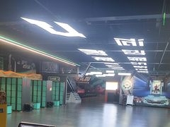 -极限PLAY运动娱乐新世界·团建派对表演休闲馆·室内高空游乐园