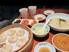 -裕兴记•蟹黄面馆(人民广场店)