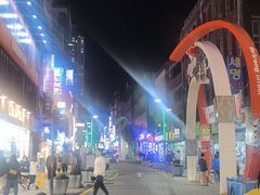 -BIFF 广场
