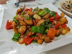 爆炒野生狗鱼块-煲来饱去冷水鱼