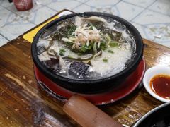 -刚砂锅鸡丝米线