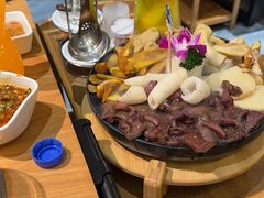 -一朵菌·野生菌探索家火锅(南亚店)