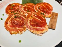 -山川小町·极番烧肉(新地假日广场店)