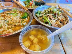 -丽丽三鲜螺蛳粉(田林路店)