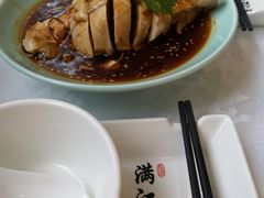 芝麻嫩鸡-满江红四季餐厅 · 国家五钻级酒家(新纪元大酒店店)