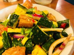 油条拍黄瓜-觅山云南菜(泊富ICITY店)