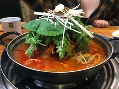 -喇喇排骨火锅·传统韩式脊骨汤(望京西园总店)