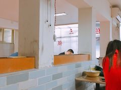 -张阿三馄饨店