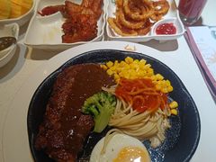 -汤姆家的牛排意面披萨(融创茂店)