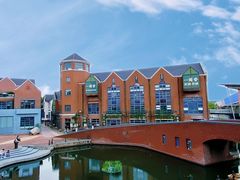 -钟书阁(松江泰晤士小镇店)