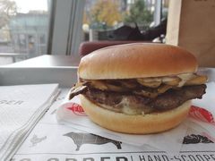 蘑菇牛肉汉堡-FATBURGER 特富客汉堡(外交公寓店)