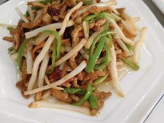 -丹水桥地锅鱼·翘嘴鲌·地方特色全鱼宴(丹江口大坝店)