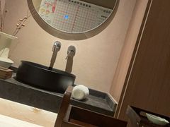 -灸春堂·艾灸·痛症·整脊连锁(之江银泰店)