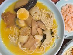 -裕兴记•蟹黄面馆(人民广场店)