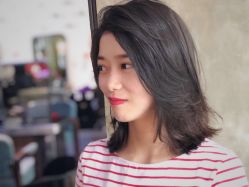 -诗悦发型SALON·圣罗兰店