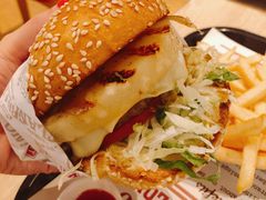 -The Habit Burger Grill 哈比特汉堡(复兴soho店)