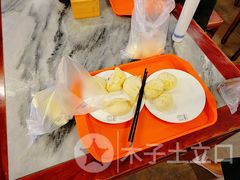 牛肉大葱包子-天兴居(鲜鱼口街店)