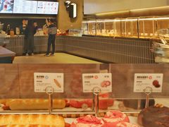 面包甜点陈列柜-烫面包·面包烘焙(绿地缤纷城店)