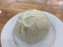 -胡成记口蘑龙眼包子(盐道街店)