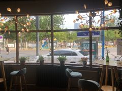 -ZING COFFEE 镜咖啡