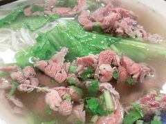 牛丸粿条汤-抖牛白塔牛肉粿条汤(水围店)